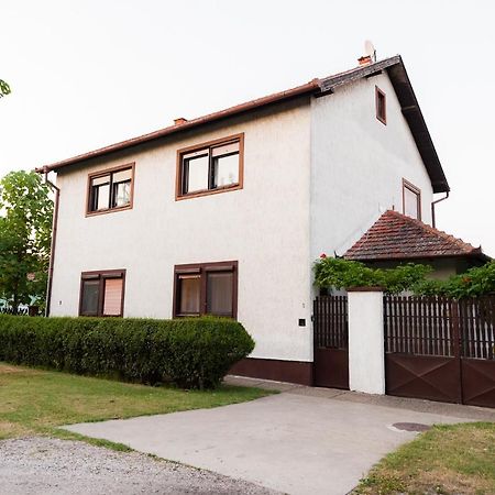 Lausev Garden Apartment Subotica Exterior photo